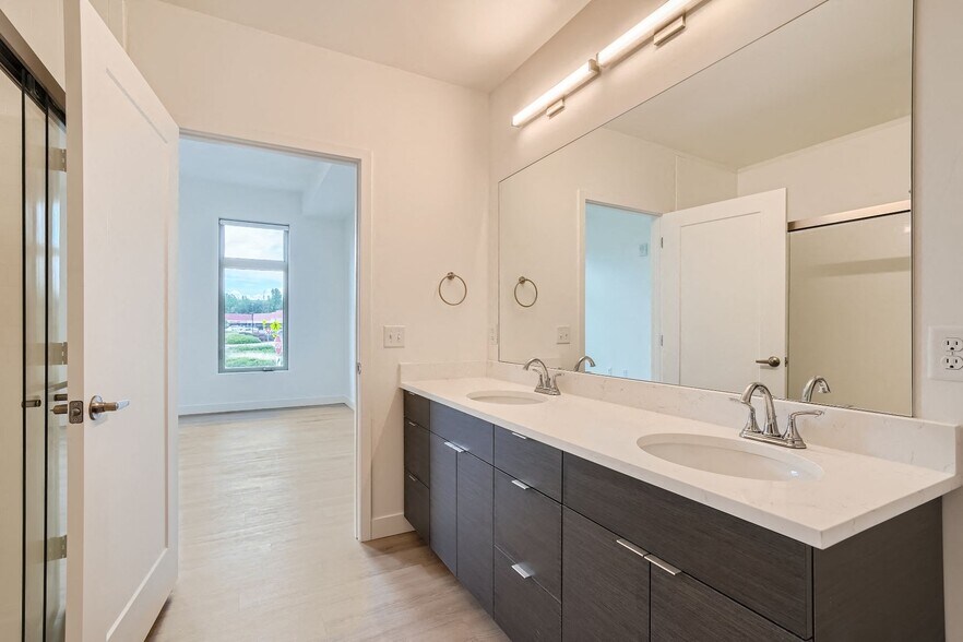 More Photos Of 920 Highway 133, Carbondale Apartments For Lease