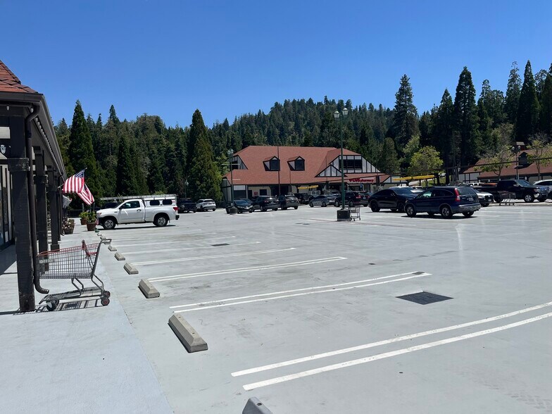 More Photos Of 28200 Hwy 189, Lake Arrowhead Unknown For Lease