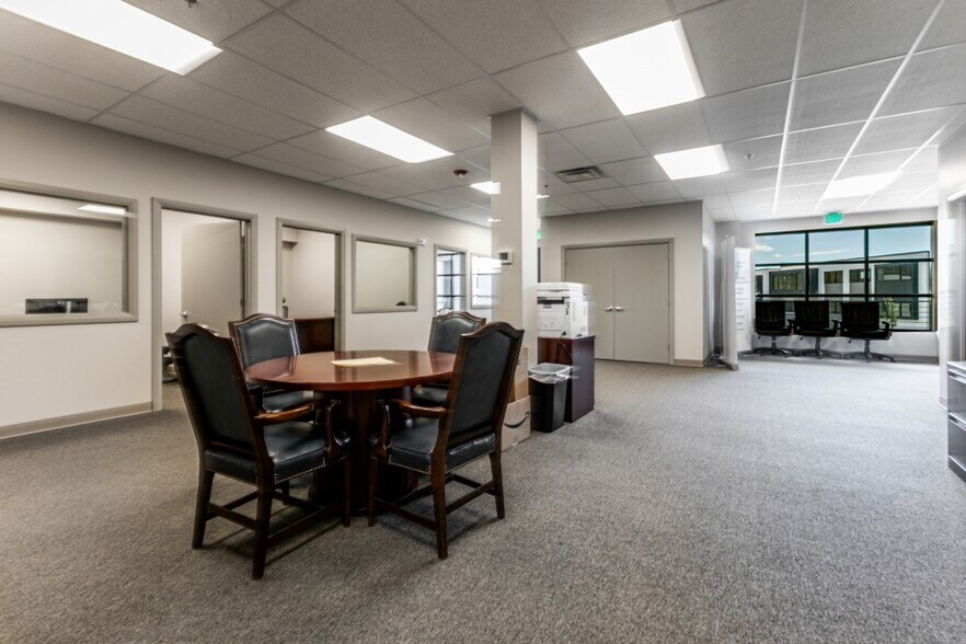 More Photos Of 4175 Forestdale Dr, Park City Loft Creative Space For Lease