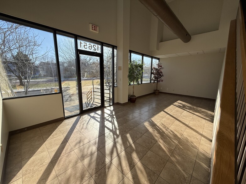 More Photos Of 12635-12651 Hemlock St, Overland Park Showroom For Sale