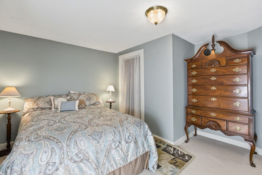 More Photos Of 1625 3rd Ave, Anoka Hospitality For Sale