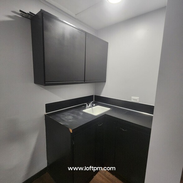 More Photos Of 372 SW 1st Ave, Ontario Office Residential For Lease