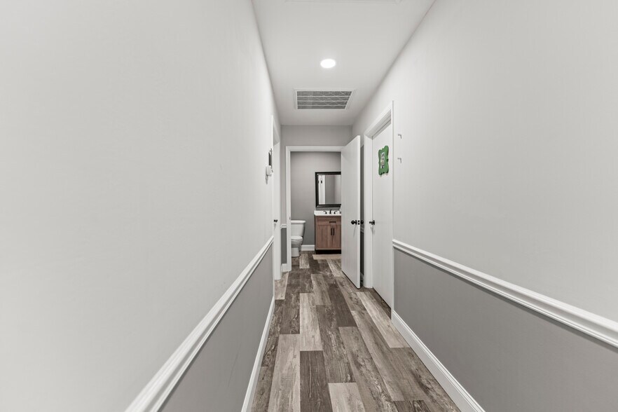 More Photos Of 4371 Charlotte Hwy, Clover Office For Sale