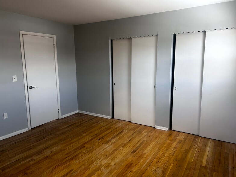 More Photos Of 407 Brick Blvd, Brick Apartments For Sale