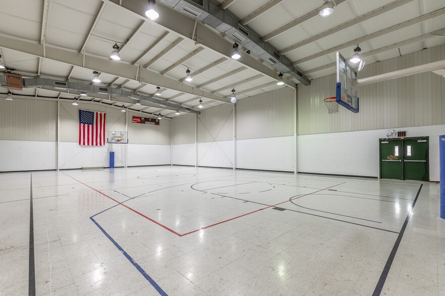 More Photos Of 4062 S Access Rd, Chattanooga Religious Facility For Sale