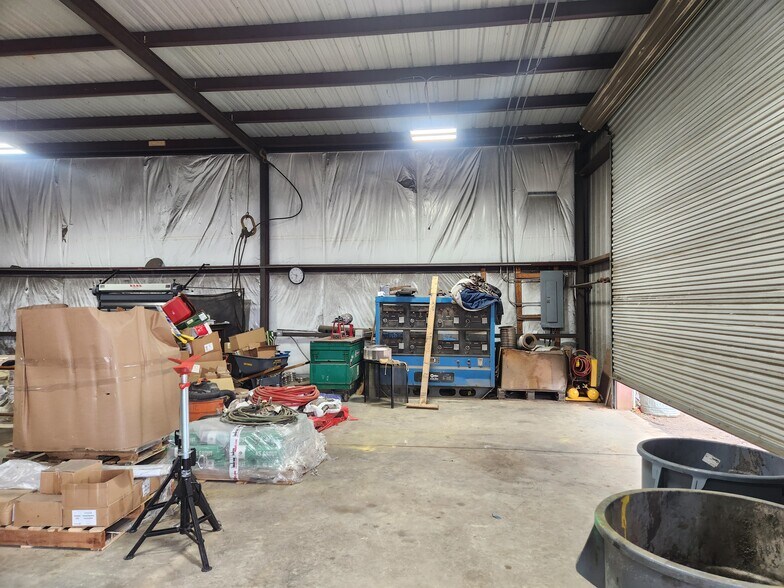 More Photos Of 1563 W Cherry St, Jesup Office For Sale