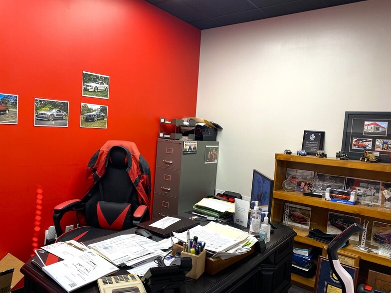 More Photos Of 10070 Broad River, Irmo Specialty For Sale