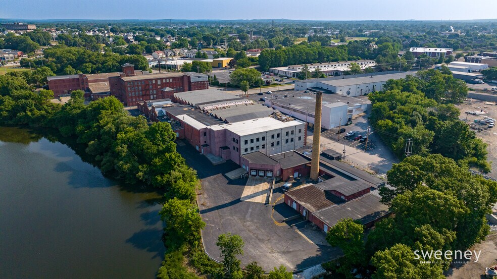 More Photos Of 727 School St, Pawtucket Manufacturing For Lease