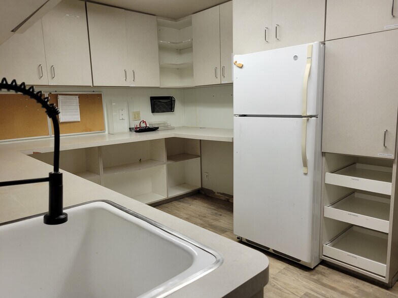 More Photos Of 1055 Grass Valley Hwy, Auburn Medical For Lease