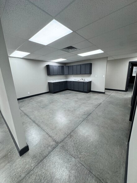 More Photos Of 4513 County Rd 128, Midland Industrial For Lease