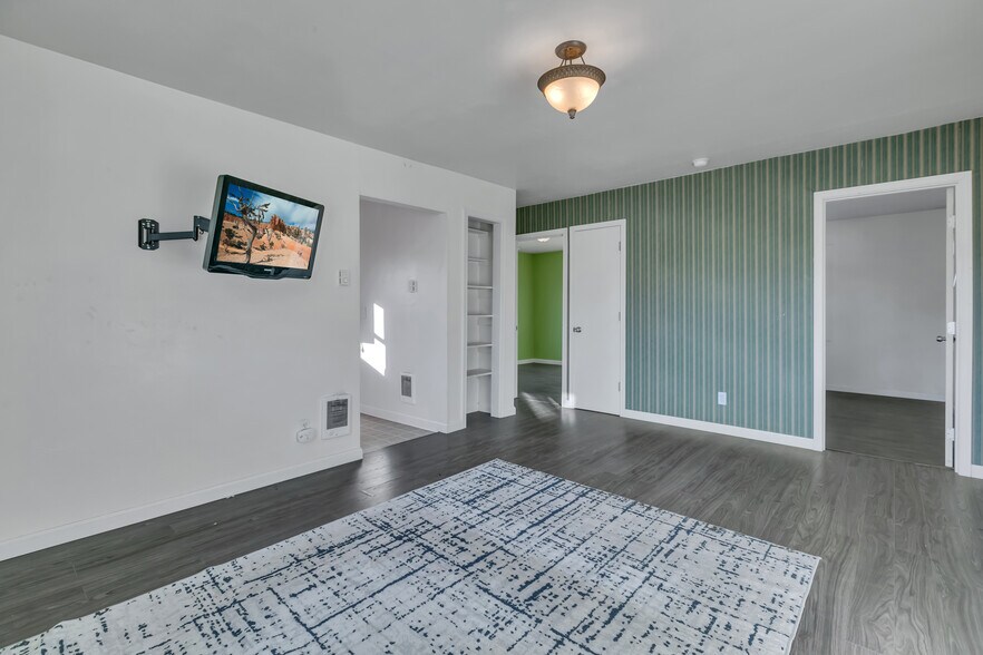 More Photos Of 10709 Woodland Ave E, Puyallup Specialty For Sale
