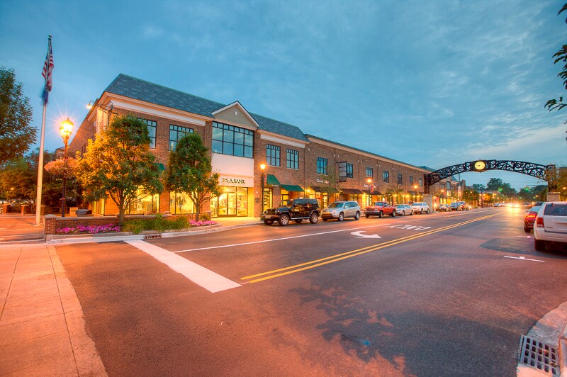 Primary Photo Of 17000-17030 Kercheval Ave, Grosse Pointe General Retail For Sale