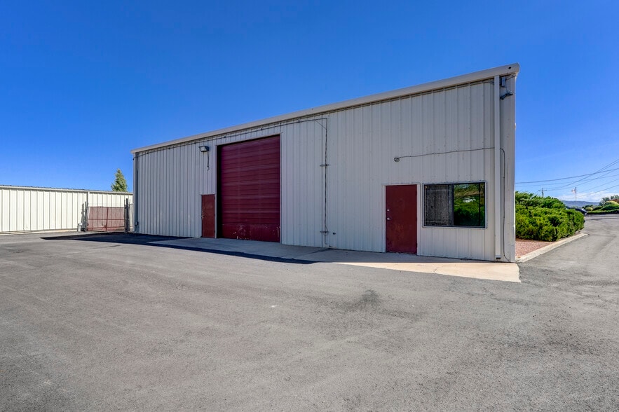 More Photos Of 5971 N Fulton Dr, Prescott Valley Warehouse For Lease