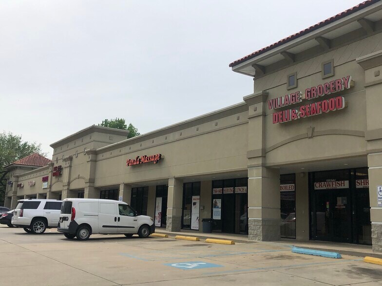 More Photos Of 13510-13520 Perkins Rd, Baton Rouge Storefront Retail Office For Lease