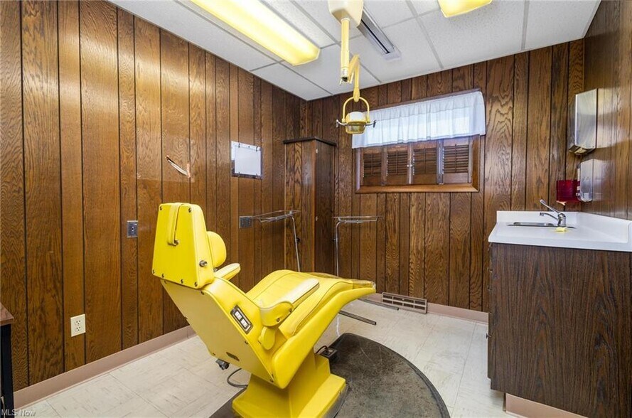 More Photos Of 3129 Pennsylvania Ave, Weirton Storefront Retail Residential For Sale