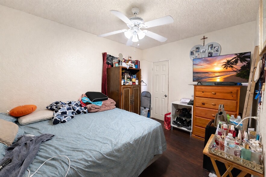 More Photos Of 1737 N Waterman Ave, San Bernardino Office For Sale