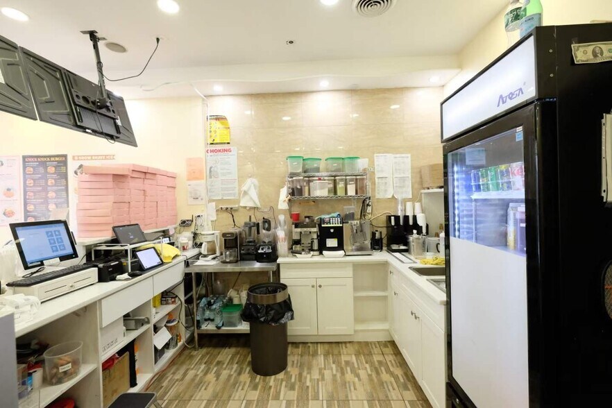 More Photos Of 1351 Forest Ave, Staten Island Storefront For Sale