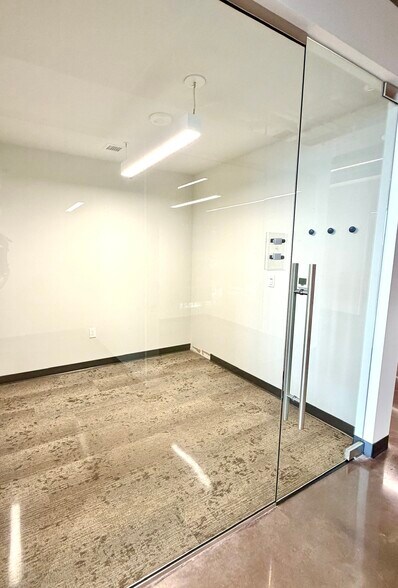More Photos Of 1004-1028 E Washington Ave, Madison Apartments For Lease
