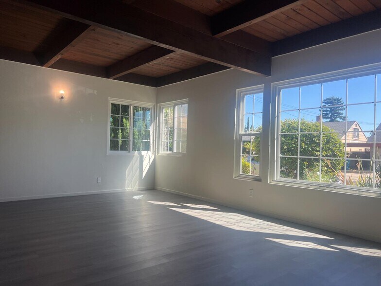 More Photos Of 1120 Elmer St, Belmont Apartments For Sale