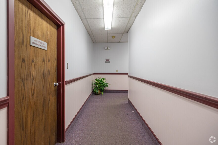 More Photos Of 281 Main St, Fitchburg Storefront Retail Office For Sale