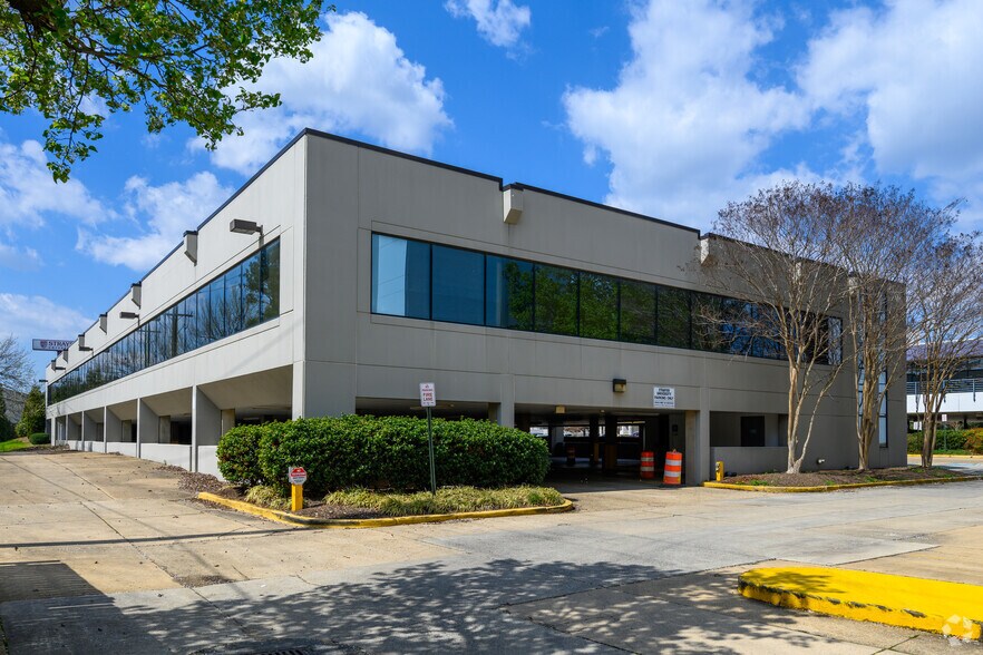More Photos Of 2730 Eisenhower Ave, Alexandria Schools For Lease