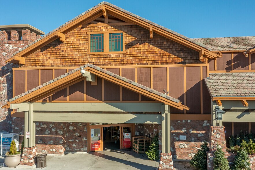More Photos Of 1620 Robb Dr, Reno Unknown For Lease