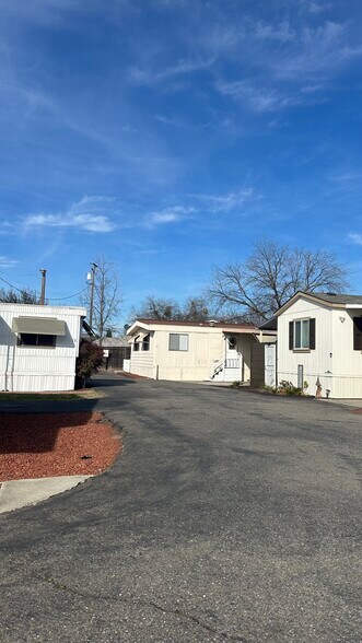 More Photos Of 2042 Tully Rd, Hughson Manufactured Housing Mobile Home Park For Sale