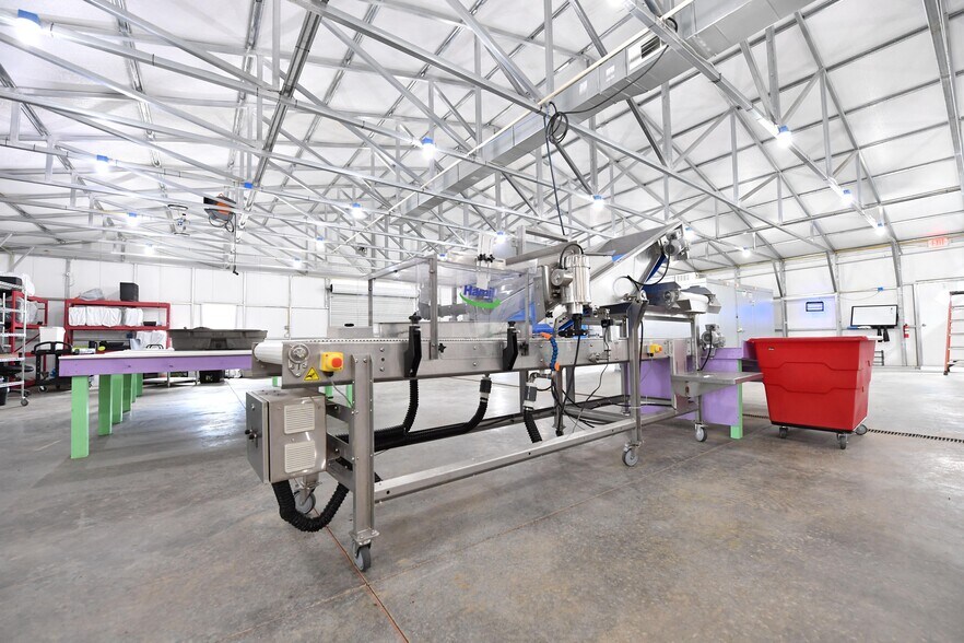 More Photos Of 1070 Wadesville Rd, Berryville Light Manufacturing For Sale