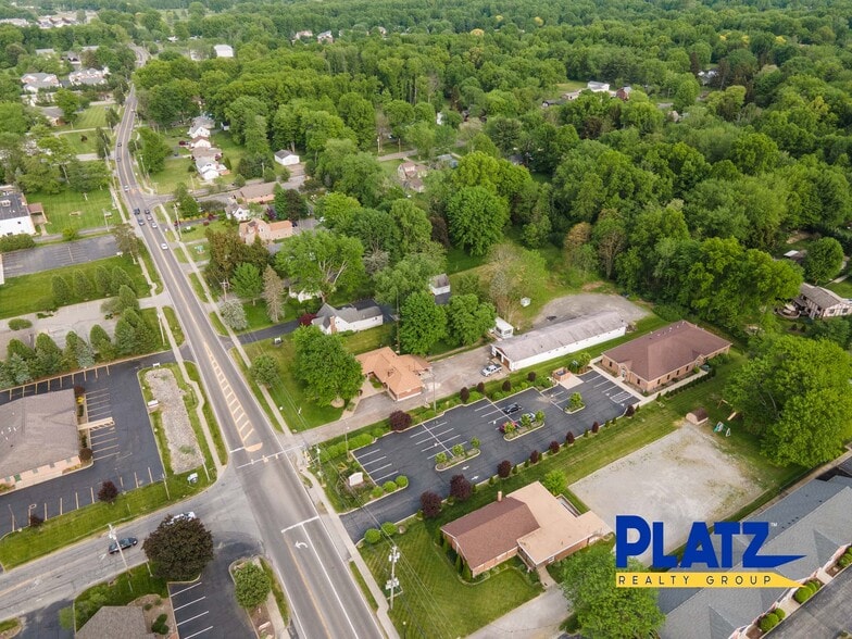 More Photos Of 8828 E Market St, Warren Medical For Lease