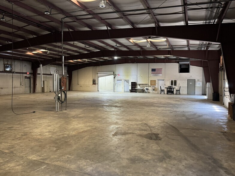 More Photos Of 9430 Earley Dr, Hagerstown Service For Lease