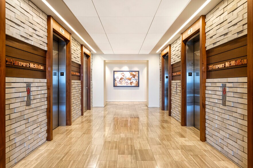 More Photos Of 333 N Central Ave, Phoenix Office For Lease