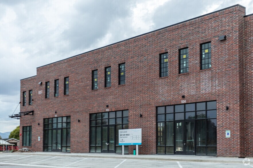 More Photos Of 807 E Pioneer Rd, Draper Office For Lease