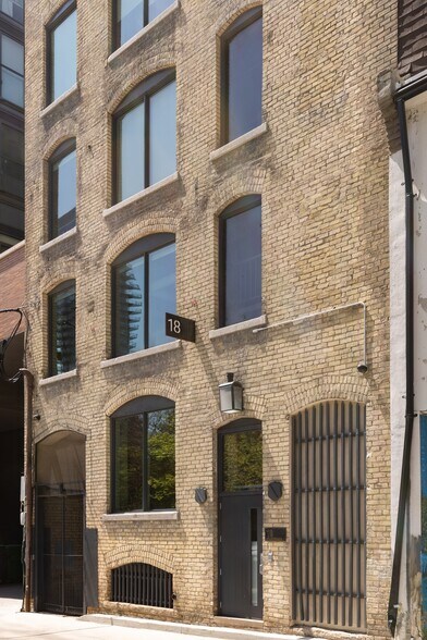 More Photos Of 18 Gloucester Ln, Toronto Office Residential For Sale