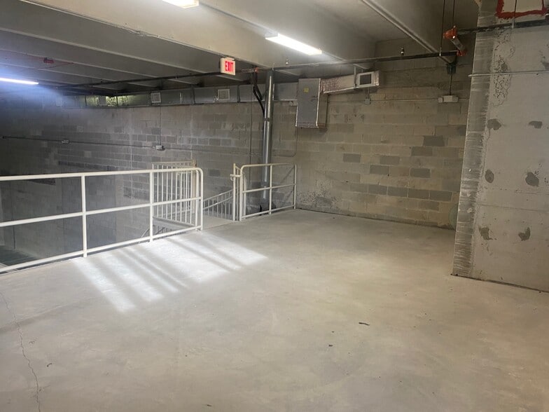 More Photos Of 1835 NW 112th Ave, Miami Warehouse For Lease