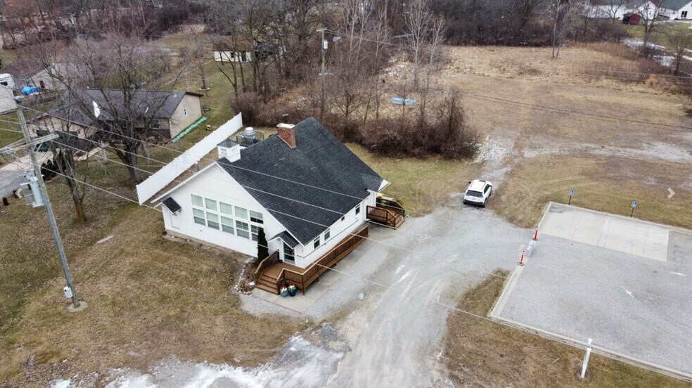 More Photos Of 33494-33518 Jefferson Ave, Brownstown Restaurant For Sale