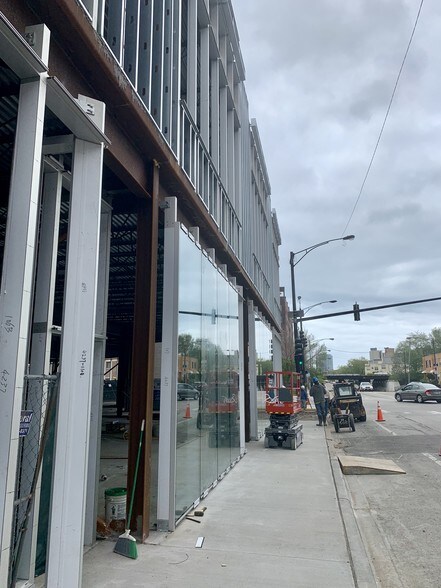 More Photos Of 2252 S Canal St, Chicago Storefront For Lease