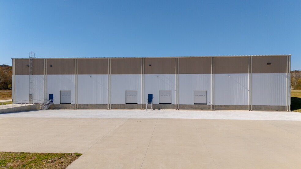 More Photos Of 5885 Industrial Dr., Athens Manufacturing For Lease