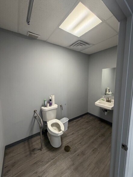 More Photos Of 3505 Behrman Pl, New Orleans Medical For Lease