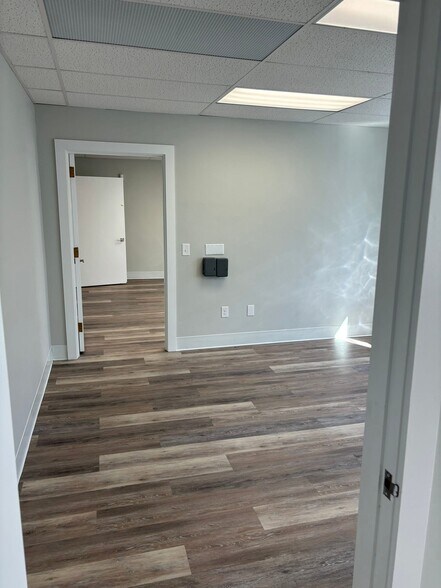 More Photos Of 17 Water St, Milford Office For Lease