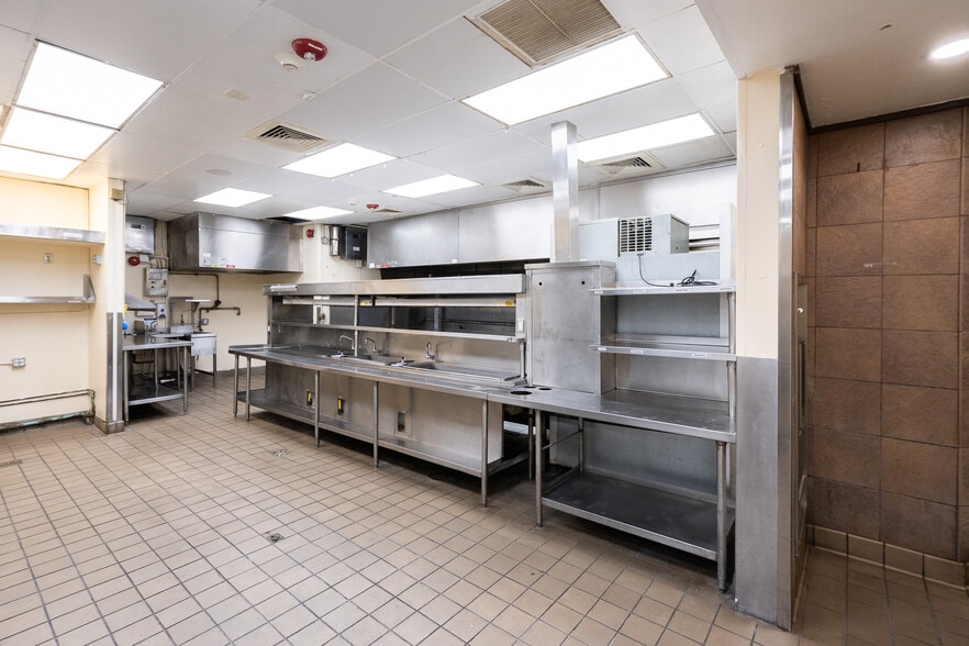 More Photos Of 3162 S Atlantic Ave, Daytona Beach Shores Restaurant For Lease