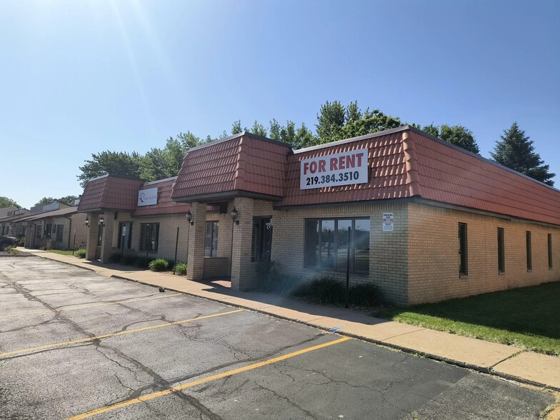 More Photos Of 910 Richard Rd, Dyer Office For Sale