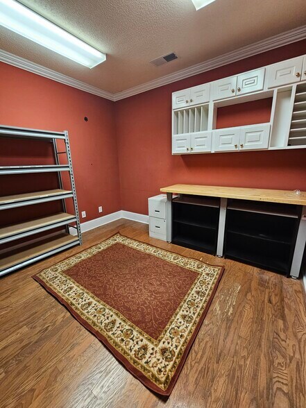 More Photos Of 500 W Lanier Ave, Fayetteville Office For Sale