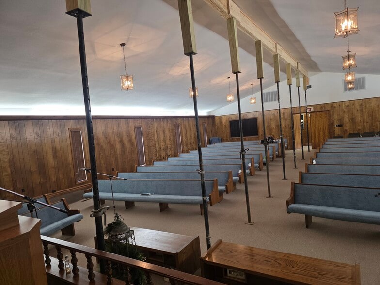 More Photos Of 8500 Frankoma Rd, Tulsa Religious Facility For Sale