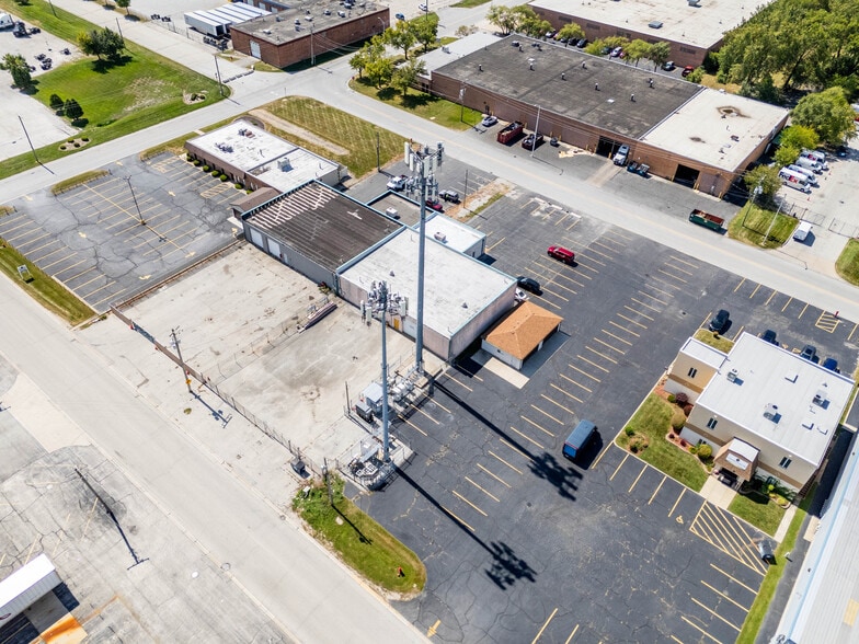 More Photos Of 17143 Westview Ave, Thornton Industrial For Sale