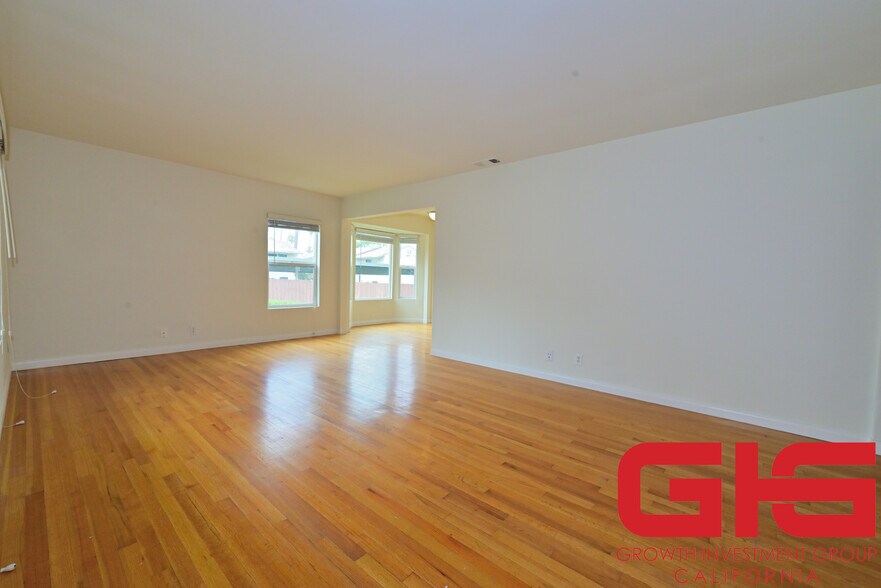 More Photos Of 517 E Washington Blvd, Pasadena Apartments For Sale