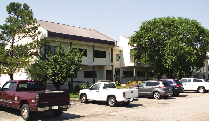 More Photos Of 5267 Greenwich Rd, Virginia Beach Office For Sale