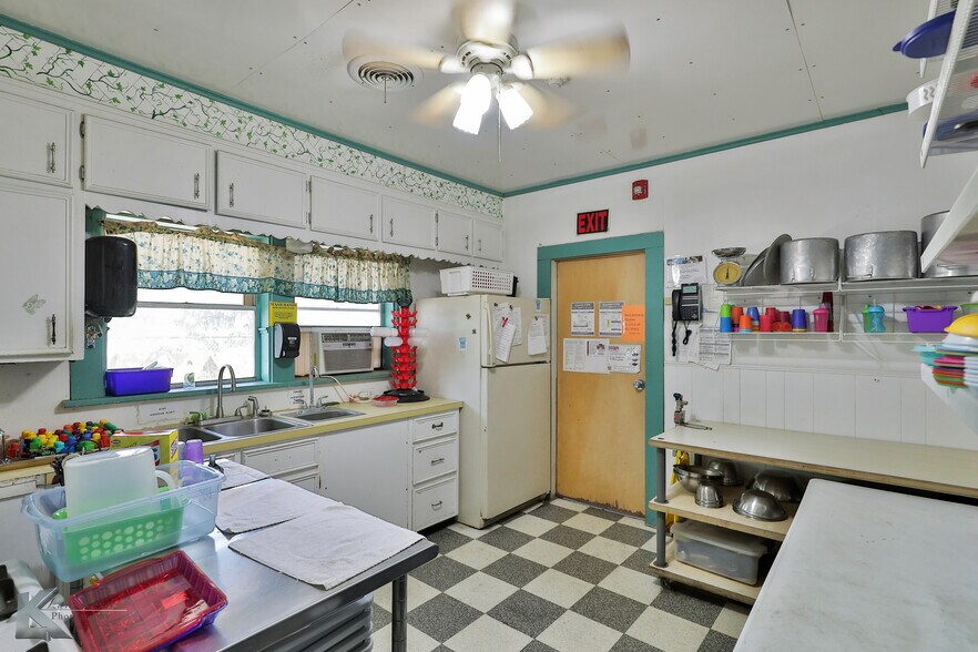 More Photos Of 6000 Buffalo Gap Rd, Abilene Daycare Center For Sale