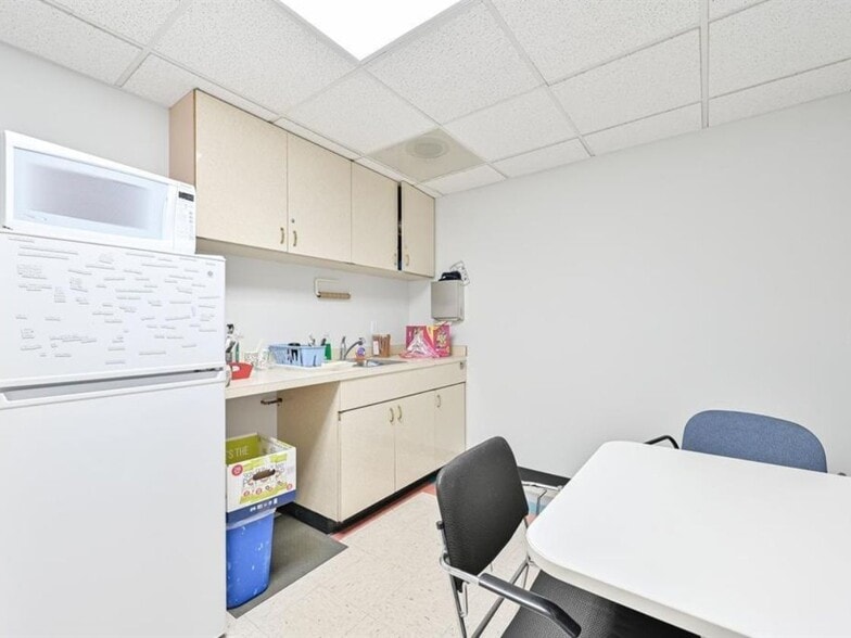 More Photos Of 619 Church St, Pleasantville Warehouse For Sale