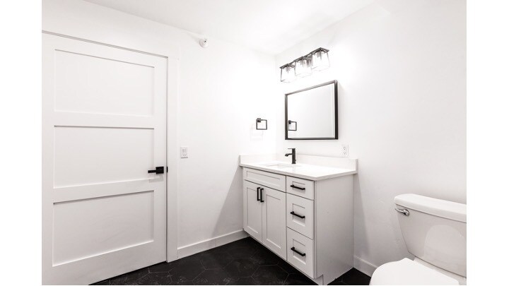 More Photos Of 245 N Glenwood St, Jackson Apartments For Sale