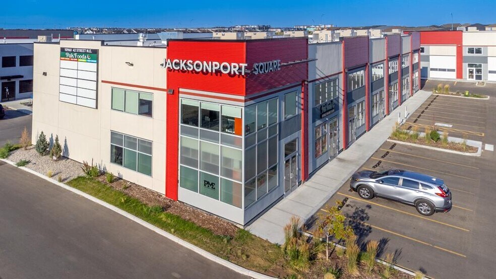 More Photos Of 10960 42 St NE, Calgary Storefront For Sale